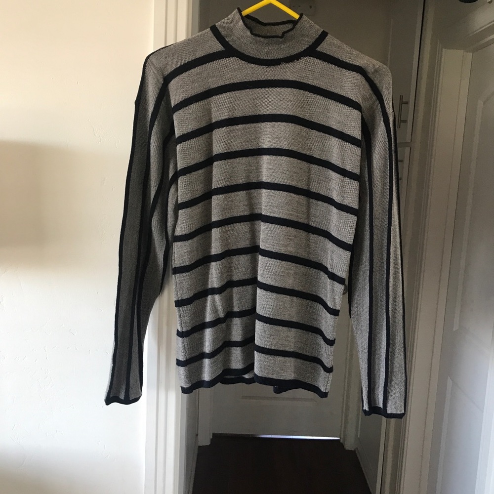 Armani 100% Merino Wool Men’s Sweater!